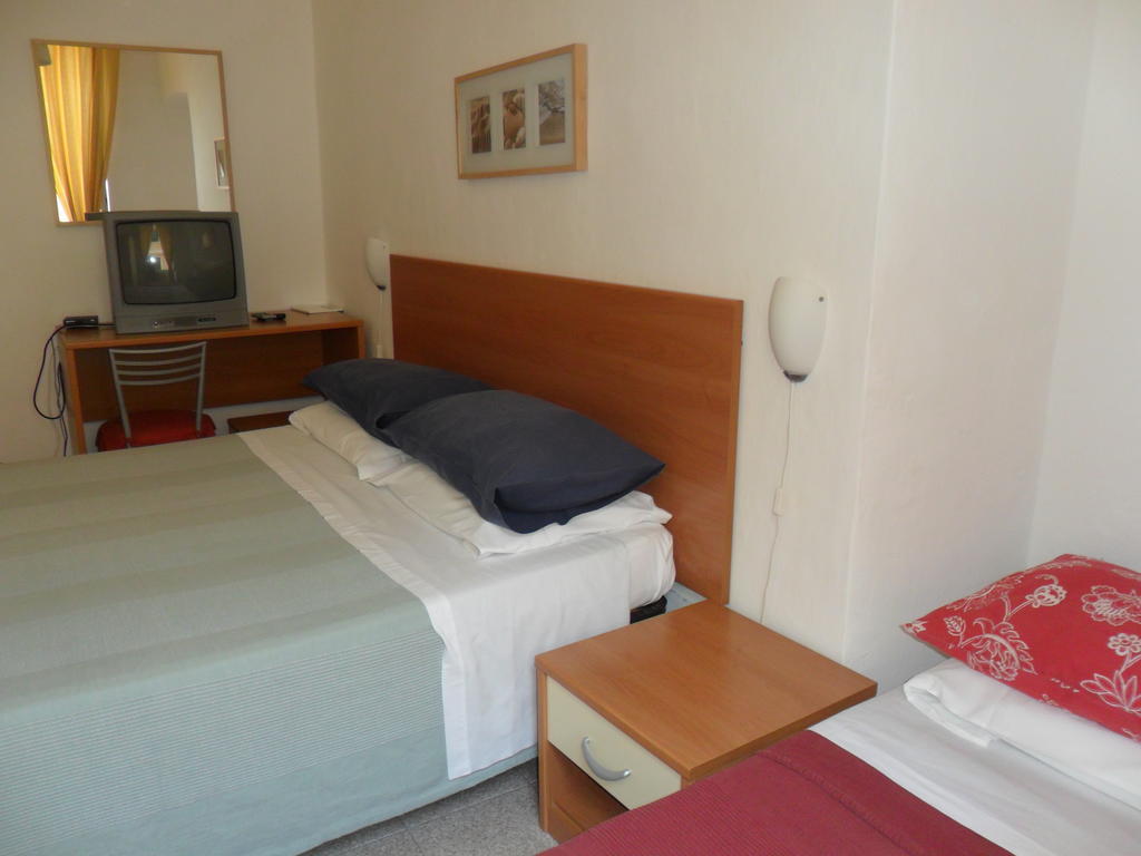 Albergo Romeo Noli Habitación foto