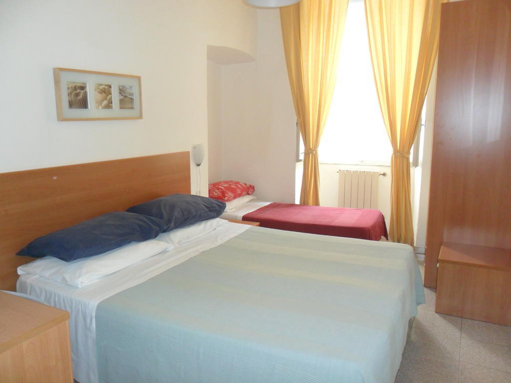 Albergo Romeo Noli Habitación foto